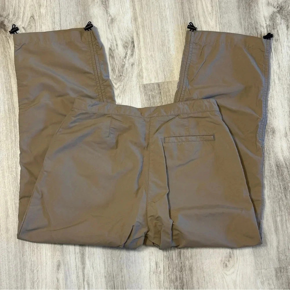 L.L. Bean Toasted Almond Adjustable Crop Gorpcore Nylon Performance Hiking Pants - Picture 4 of 5
